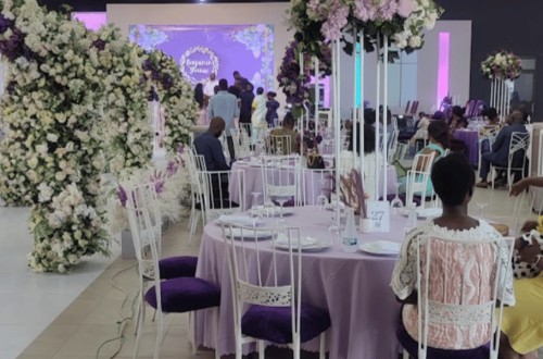 5 reasons to hire a wedding planner in 2025